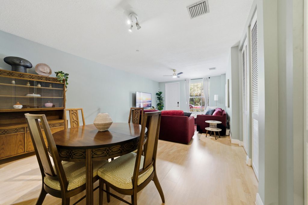 Photo of 232 SW 14th Avenue, Fort Lauderdale, FL 33312 (MLS # B26030007)