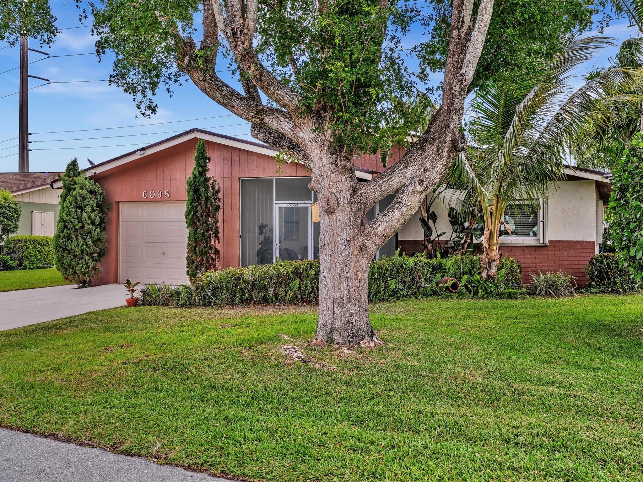 Delray Villas 05 - Residential