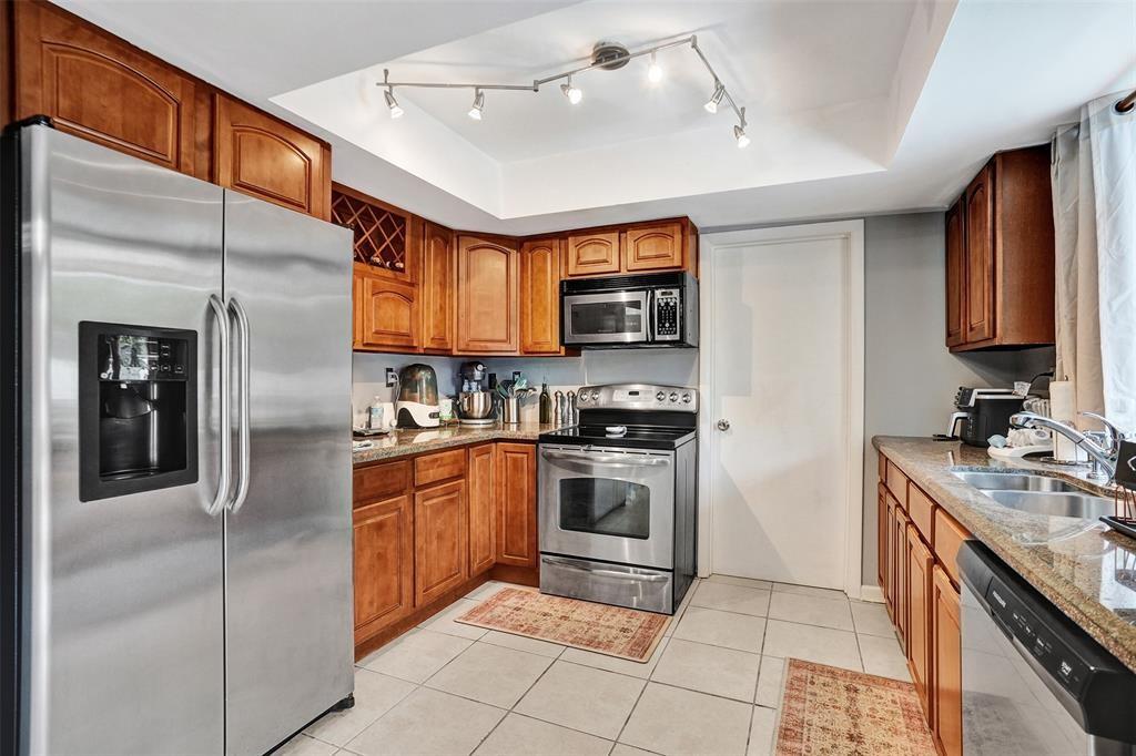 Imperial Point 1 Sec 53-4 - Residential Lease