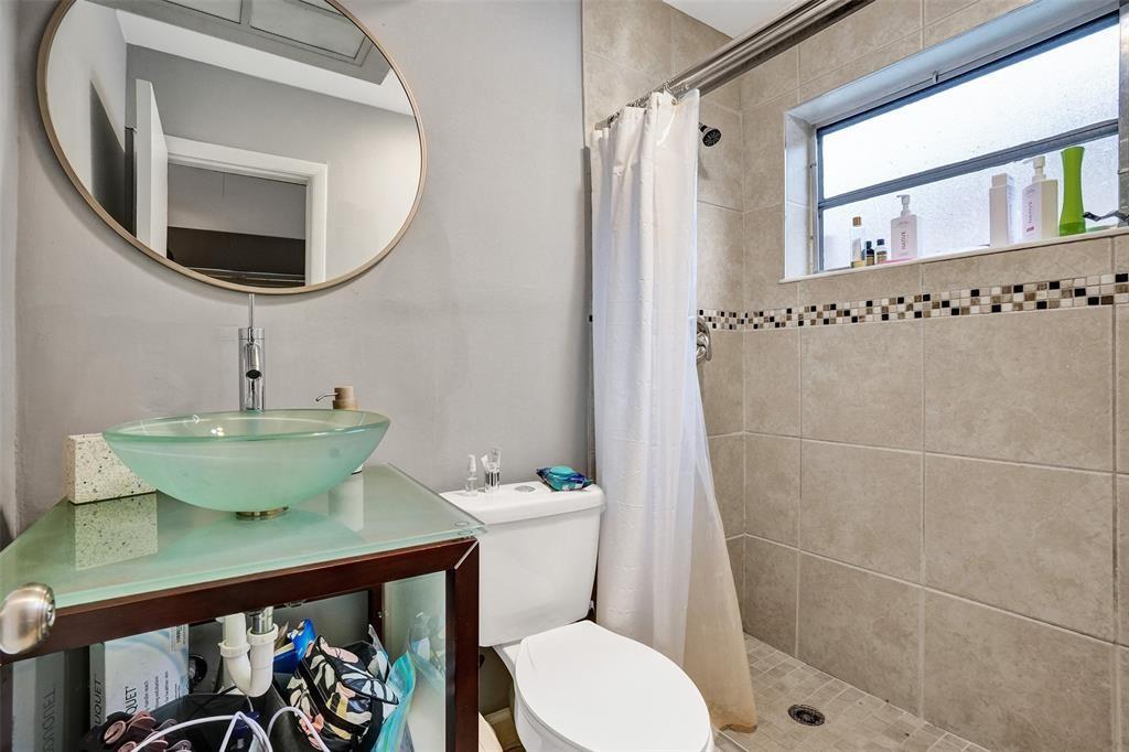 Imperial Point 1 Sec 53-4 - Residential Lease