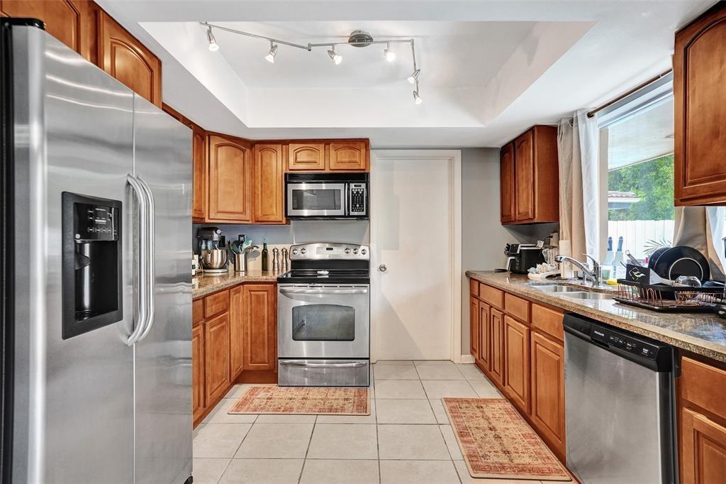 Imperial Point 1 Sec 53-4 - Residential Lease