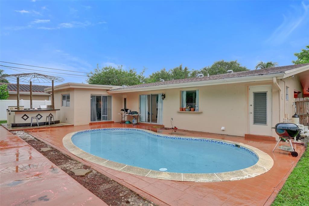 Imperial Point 1 Sec 53-4 - Residential Lease