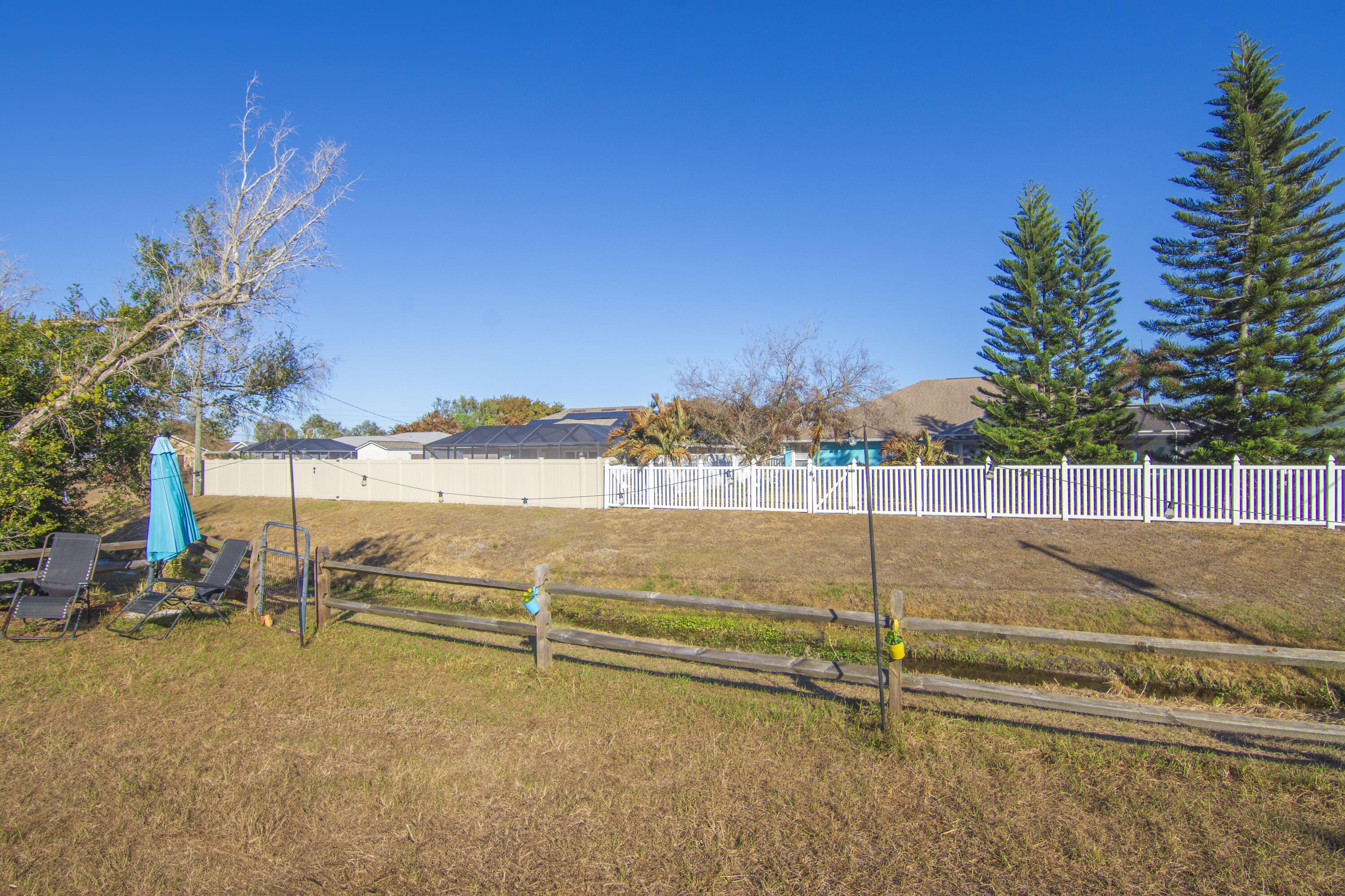 SEBASTIAN HIGHLANDS UNIT 17 - Residential