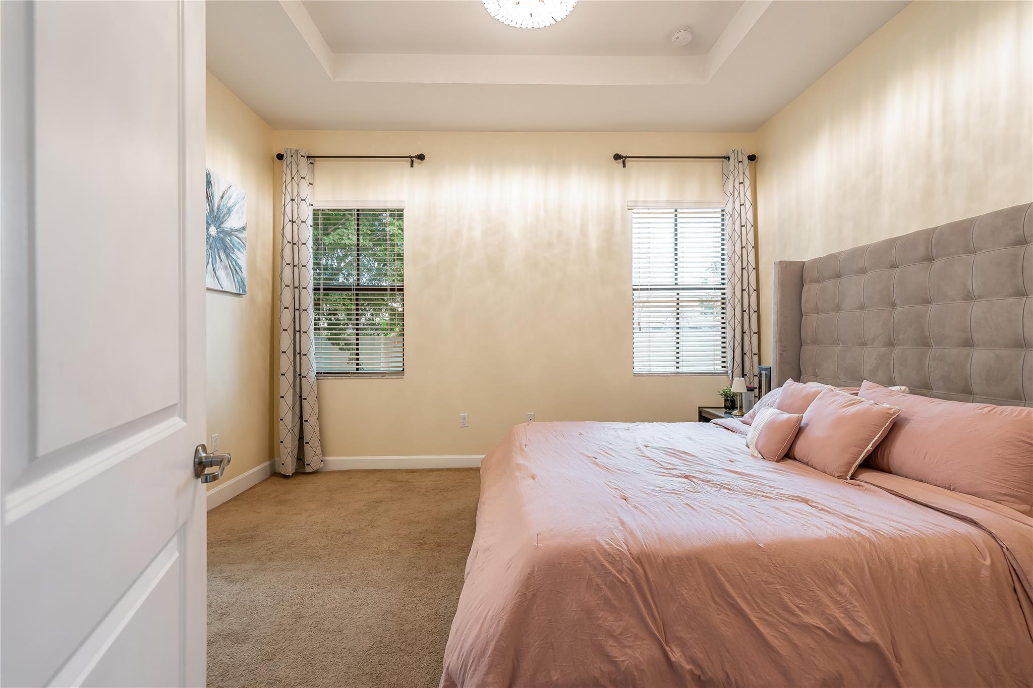 Central Parc South 182-17 - Residential