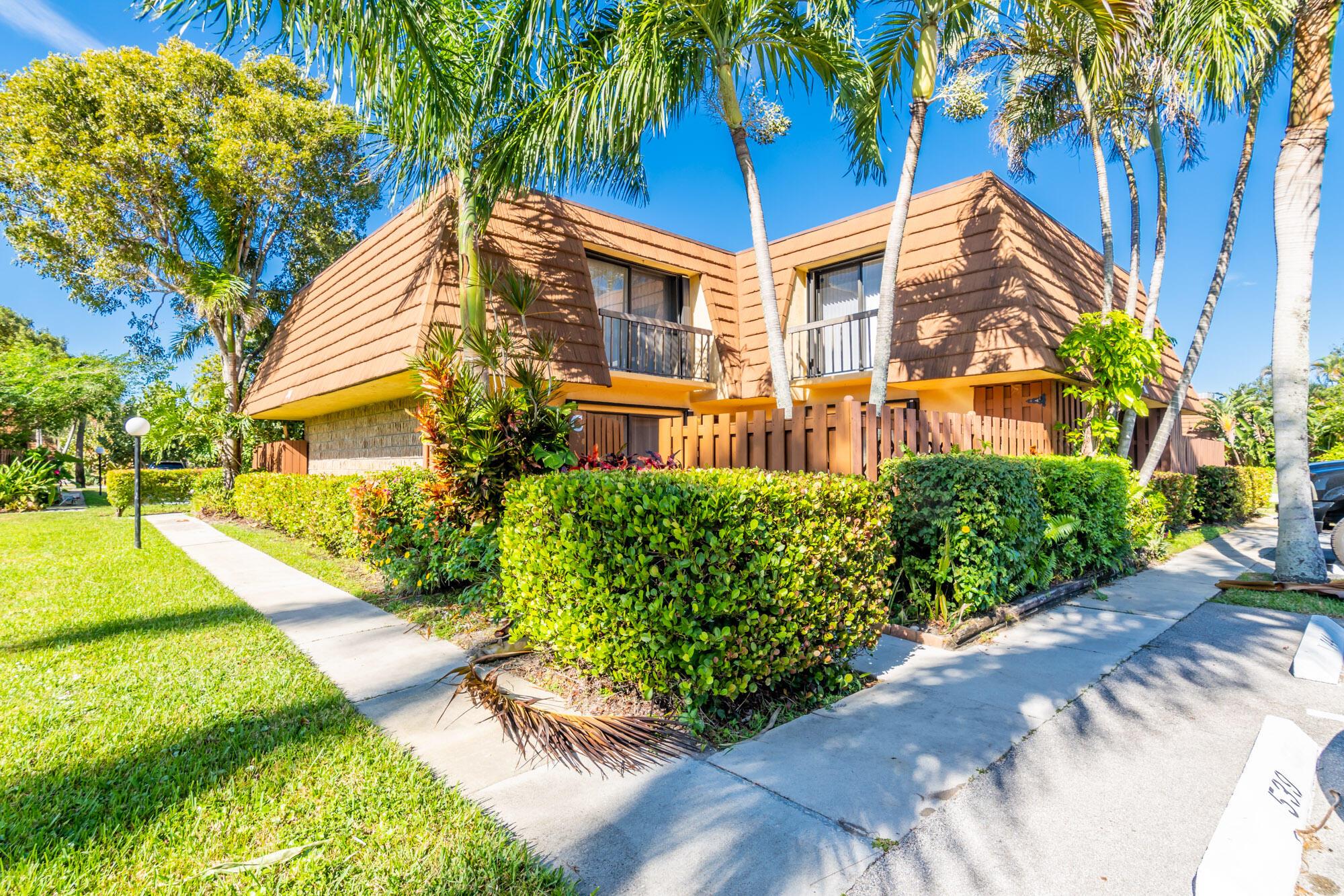 Live your best life in the desirable community of Jupiter Plantation. Adorable 2 bedroom/ 2.5 townhome with private fenced courtyard available for yearly lease. Jupiter Plantations is a riverfront community and offers a launch pad, day dock, tennis courts and heated pool with a view of the Loxahatchee River. Close to all that Jupiter offers, situated near beaches, shopping and dining. Schedule your showing today!