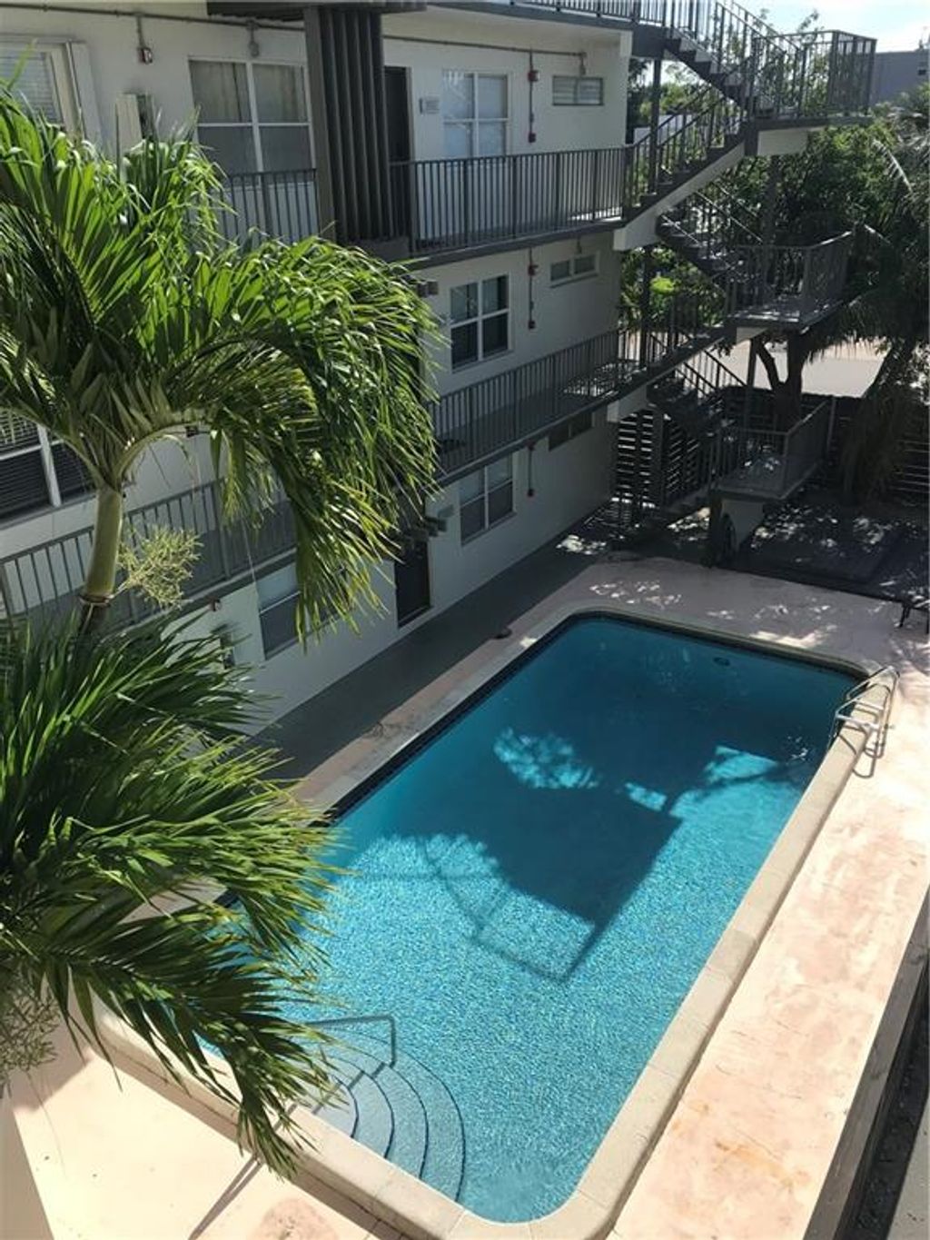 Photo of 609 NE 13th Ave #305, Fort Lauderdale, FL 33304 (MLS # F10287764)