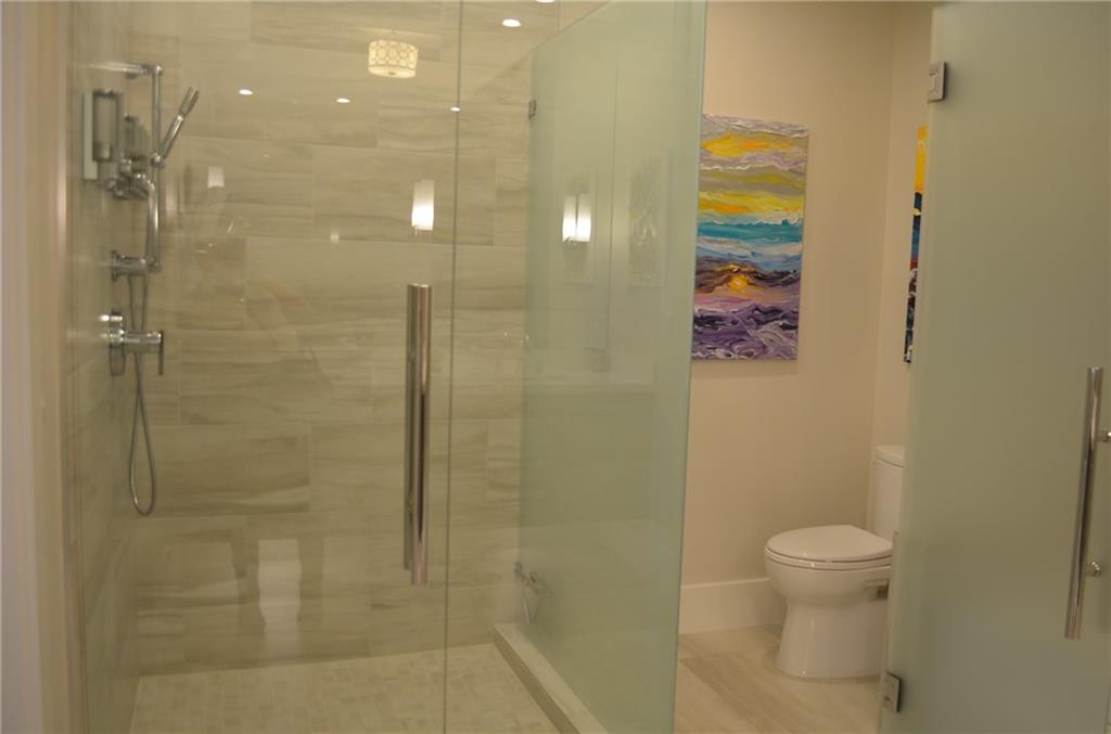 Palms On Venice - Residential