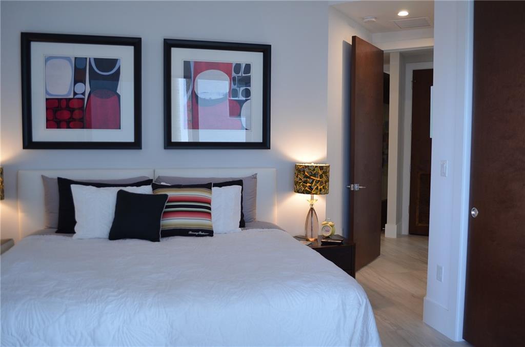 Palms On Venice - Residential