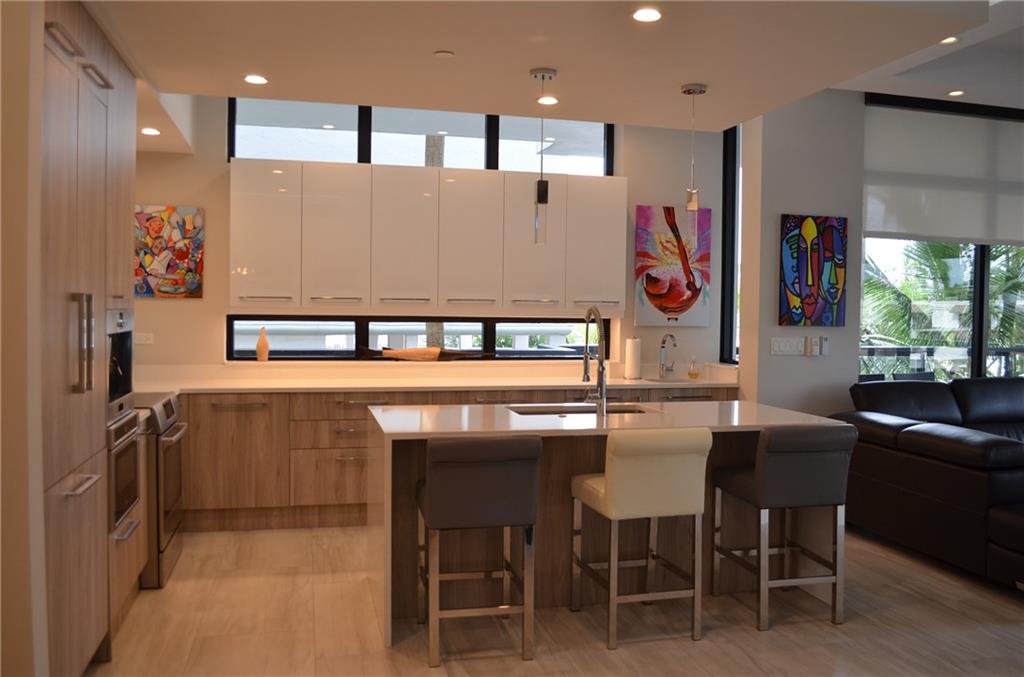 Palms On Venice - Residential