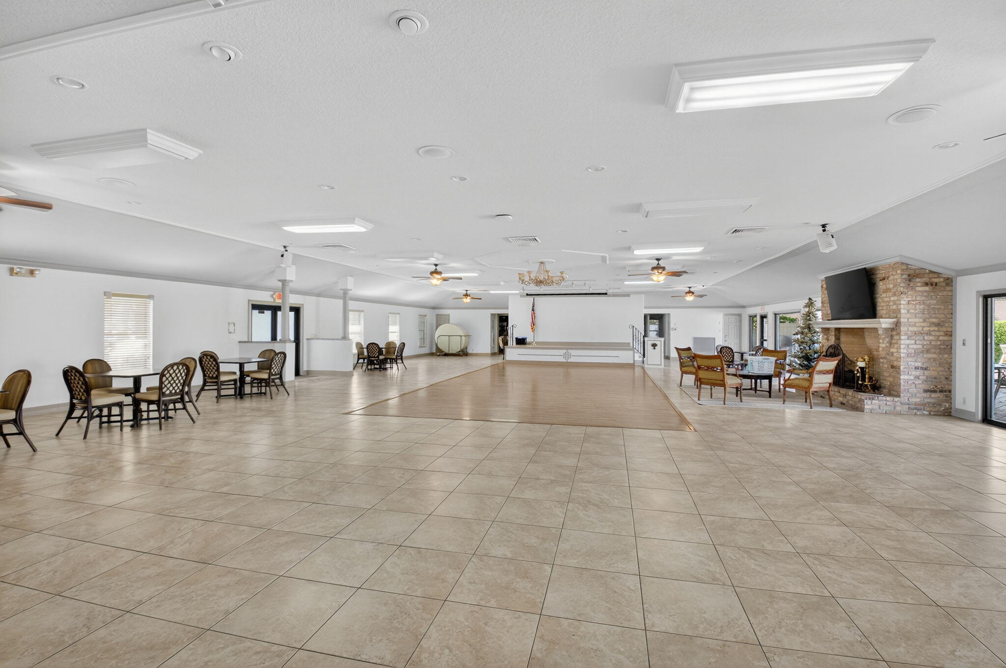 BENT TREE VILLAS EAST CONDO - Residential