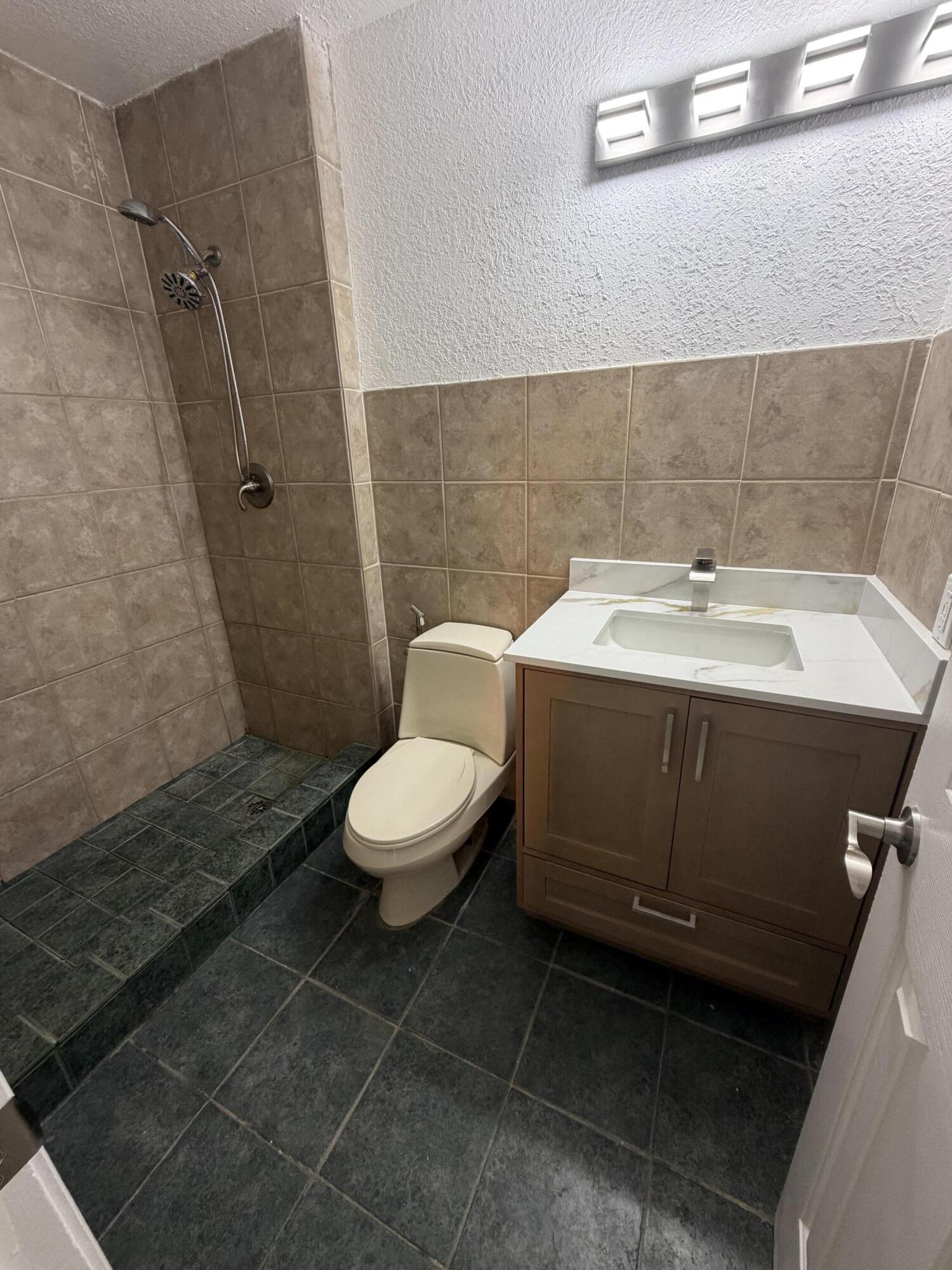 CYPRESS CLUB CONDO - Residential Lease