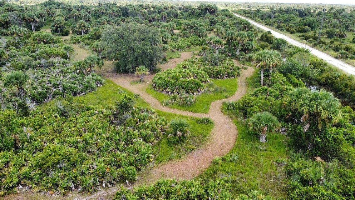 CABBAGE WOODS RANCHES - Land