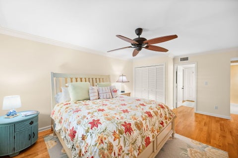 Tiny photo for 2636 OCEAN Drive #105, Vero Beach, FL 32963 (MLS # B26090546)