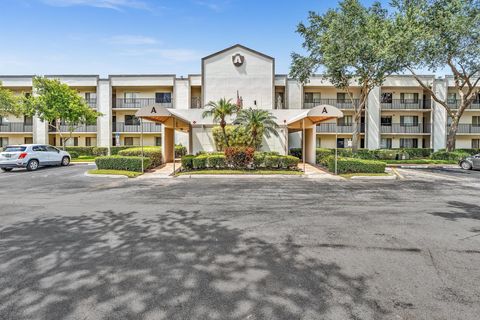 Condominium in Tamarac FL 10550 Clairmont Cir Cir.jpg