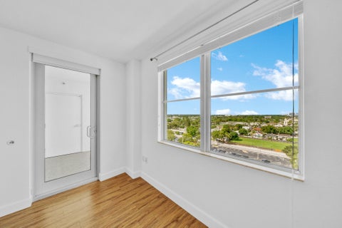 Tiny photo for 1830 RADIUS Drive #1009, Hollywood, FL 33020 (MLS # B26081603)