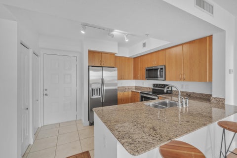 Tiny photo for 1830 RADIUS Drive #1009, Hollywood, FL 33020 (MLS # B26081603)