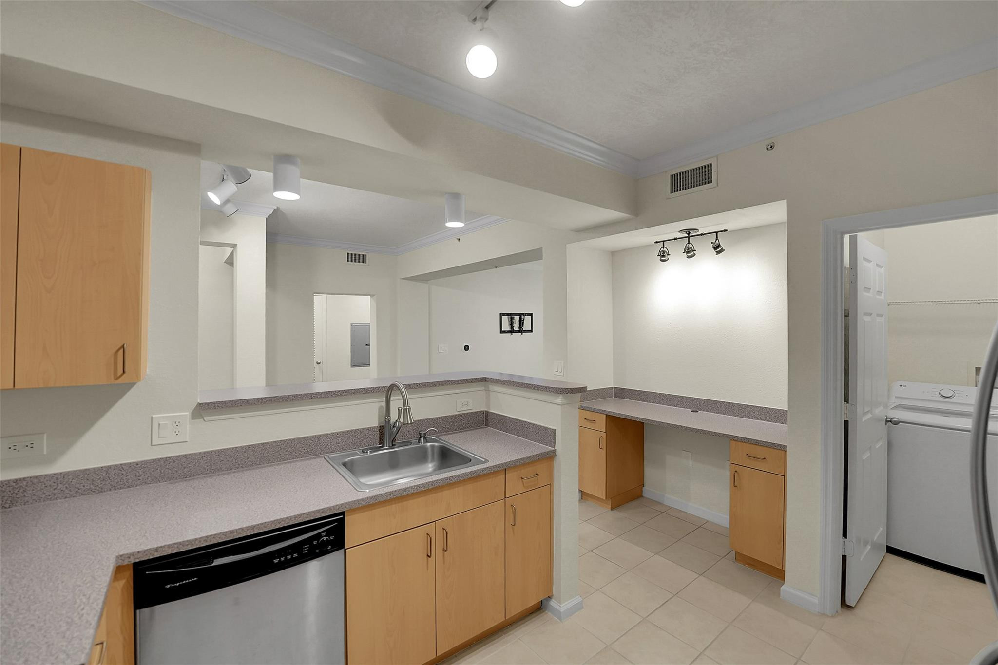 Sole At Fort Lauderdale - Residential Lease