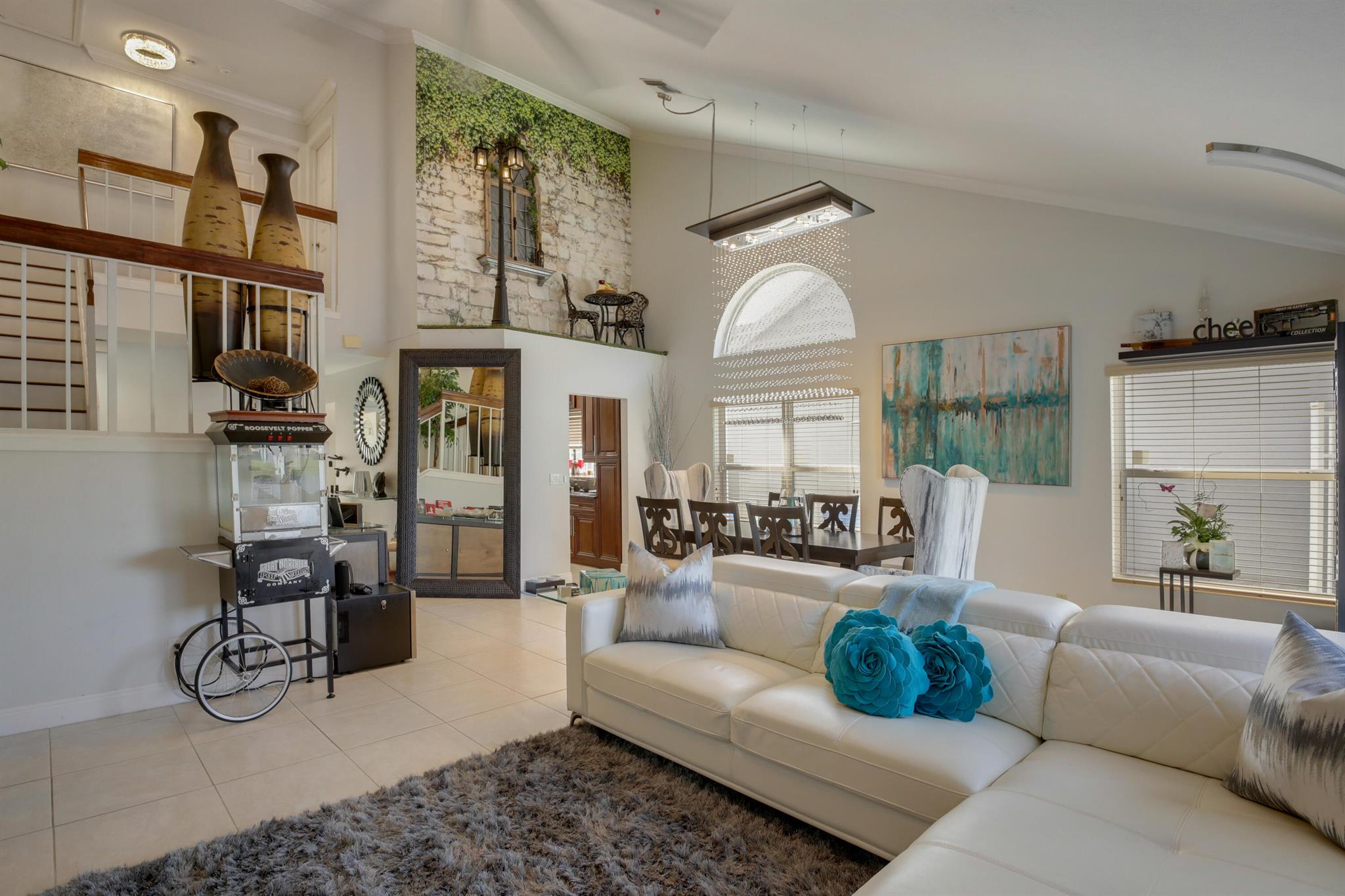 PALM CLUB WEST VILLAGE 2 - Residential Lease