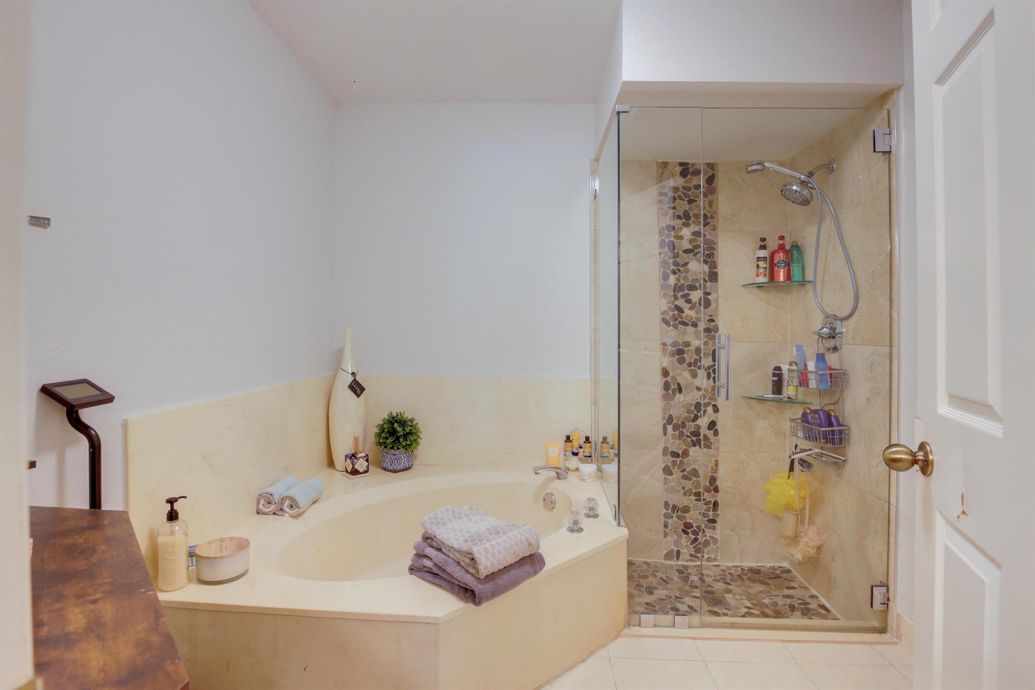 PALM CLUB WEST VILLAGE 2 - Residential Lease