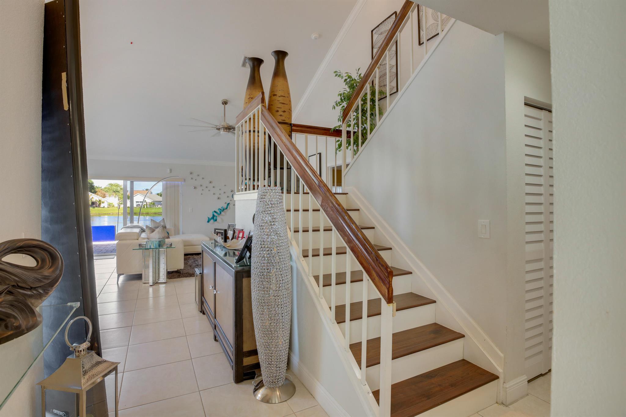 PALM CLUB WEST VILLAGE 2 - Residential Lease