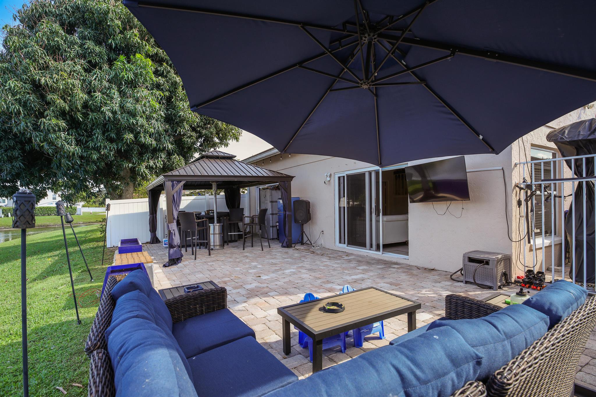 PALM CLUB WEST VILLAGE 2 - Residential Lease