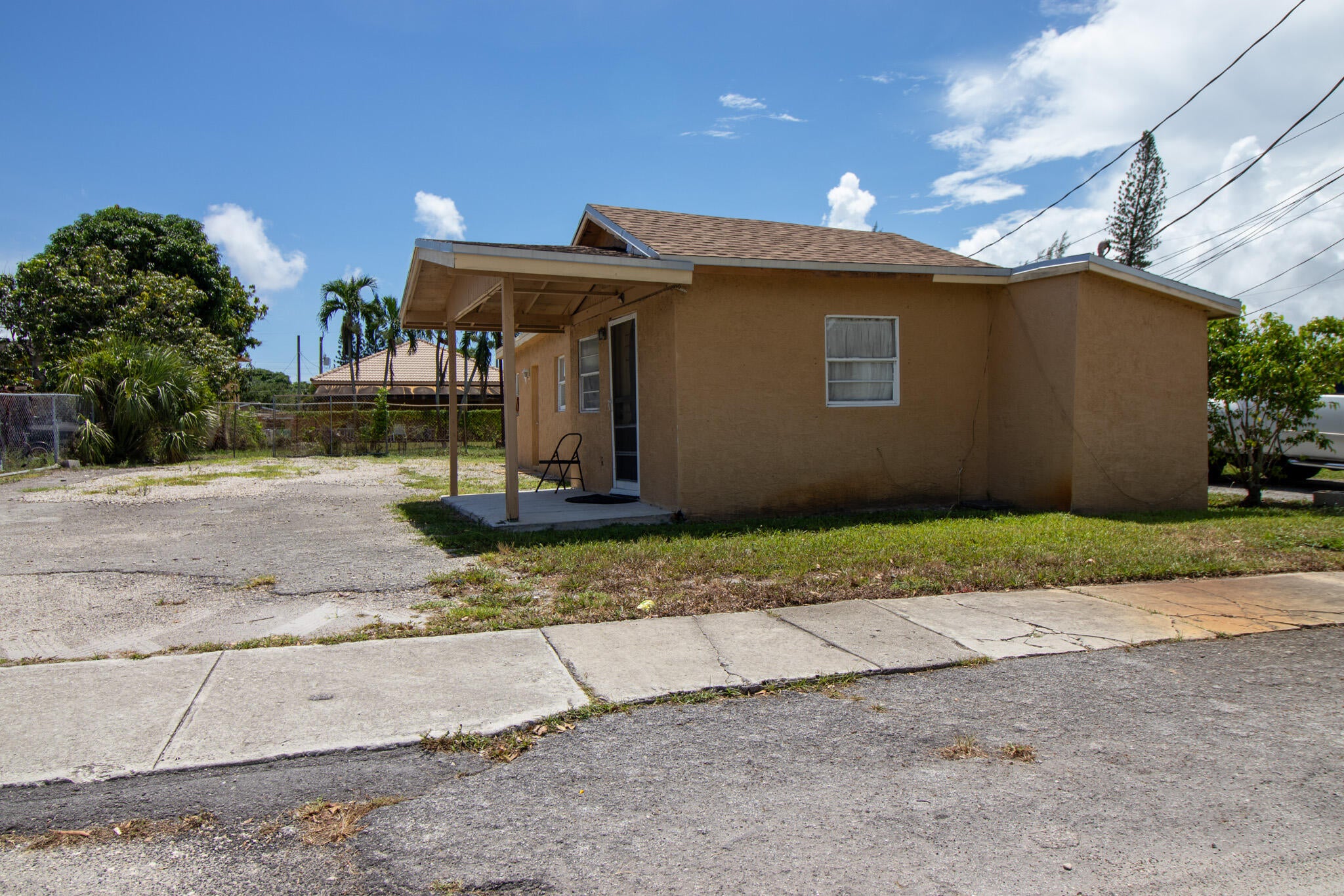 242 SW 7TH Court