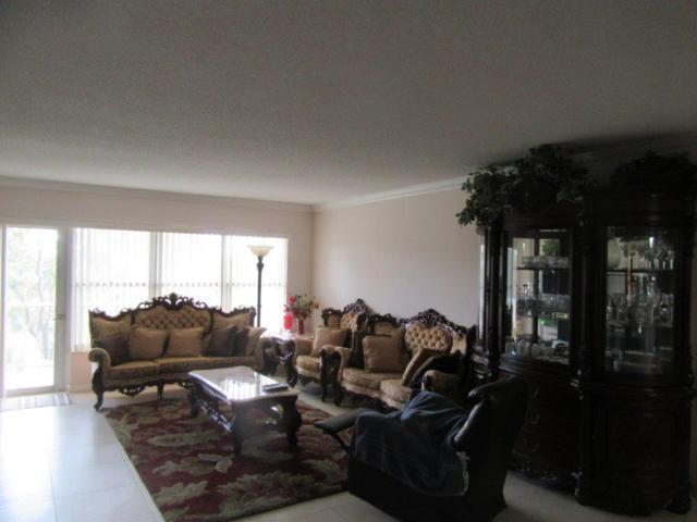 Country Club Tower - Residential