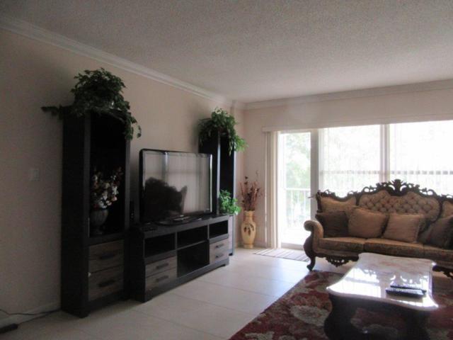 Country Club Tower - Residential