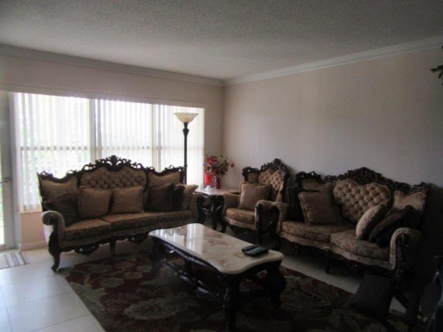 Country Club Tower - Residential