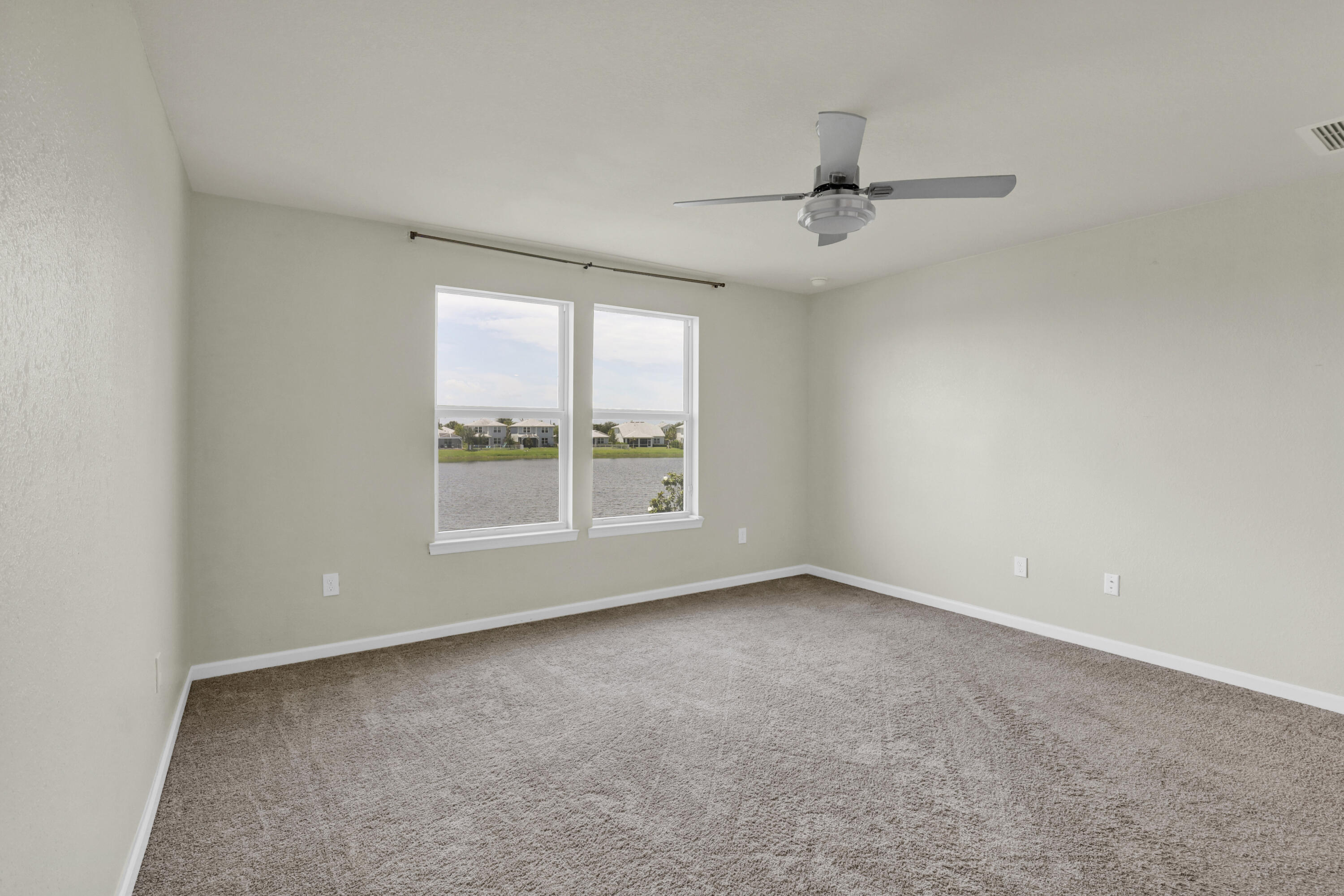 PULTE AT TRADITION PHASE 1 - Residential