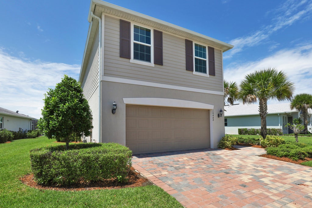 Photo of 10484 SW Captiva Drive, Port Saint Lucie, FL 34987 (MLS # B26028813)