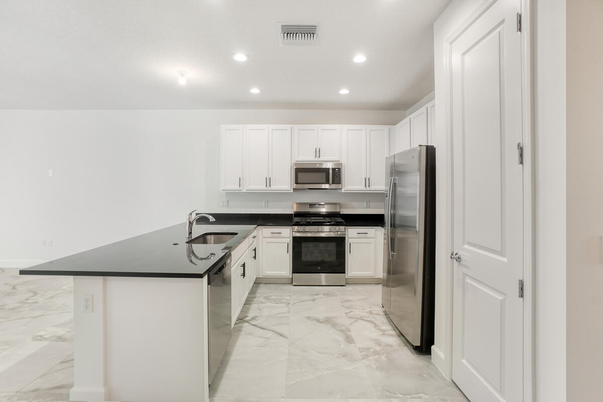 RIVERLAND At Valencia Parc - Residential