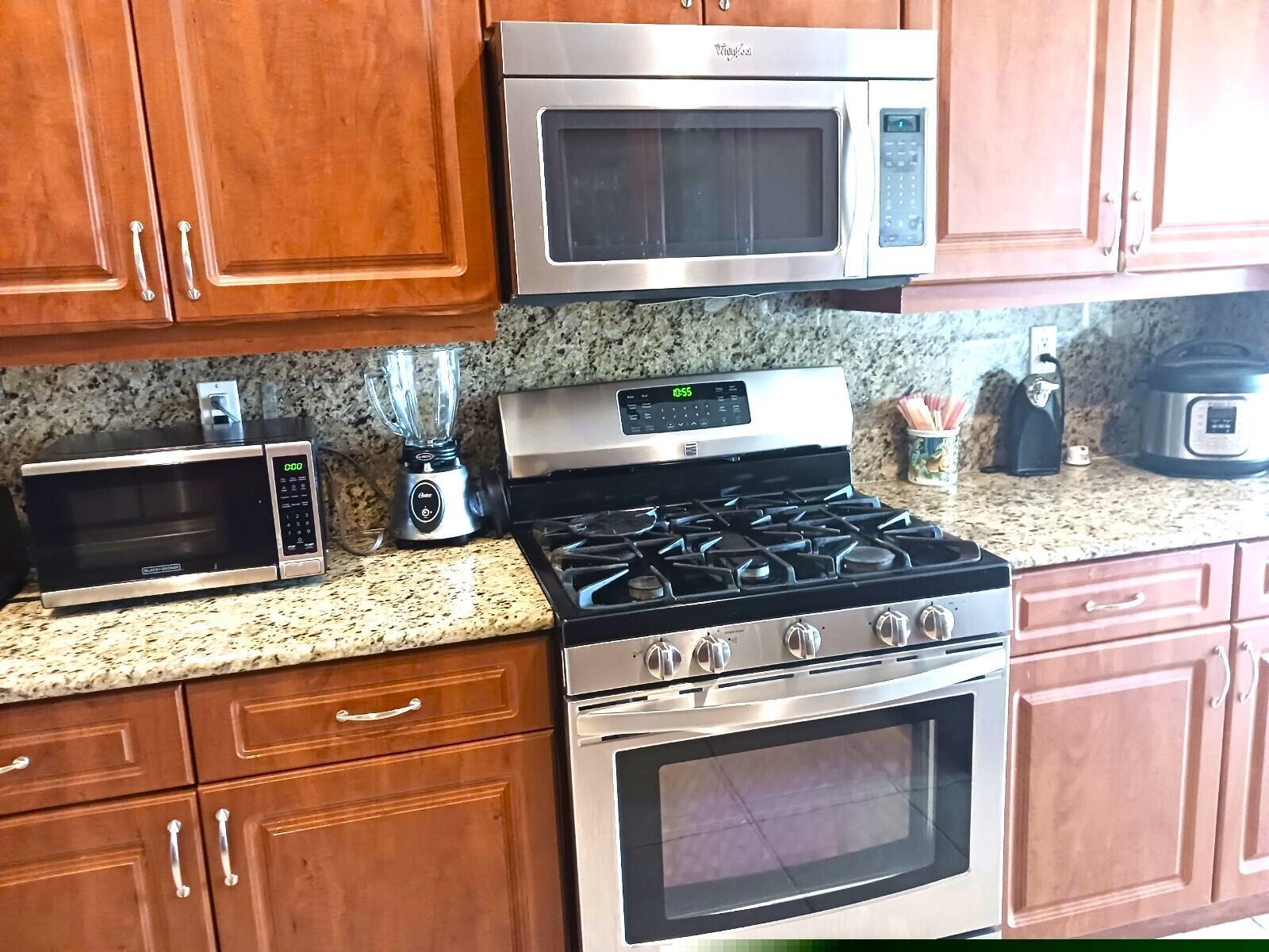 Magnolia Lakes - Residential