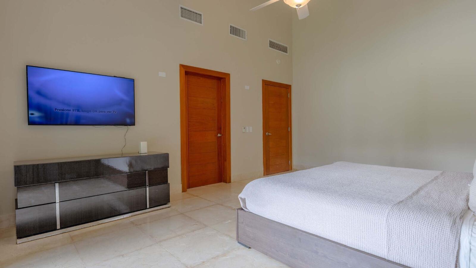 Vivero II, Casa de Campo, - Residential Lease