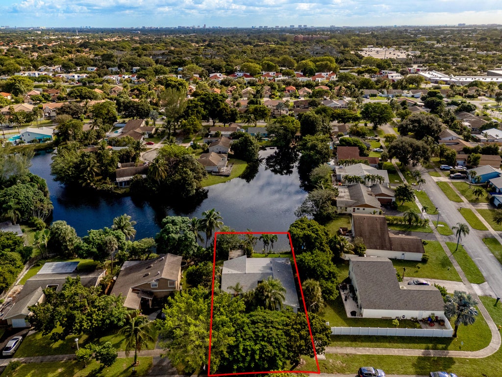 Photo of 288 NW 39th Way, Deerfield Beach, FL 33442 (MLS # B26092393)
