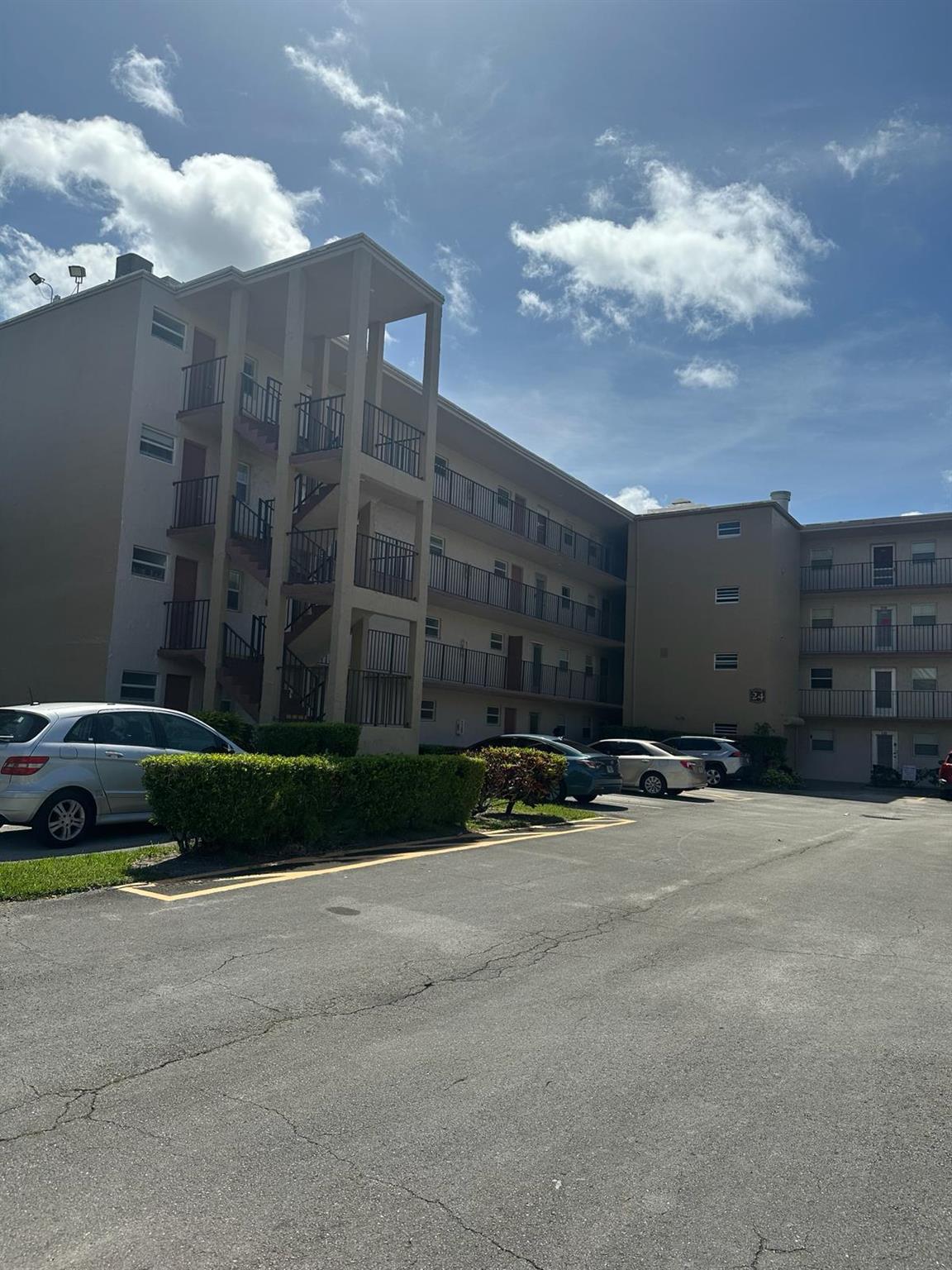 225 Bonnie Boulevard 116