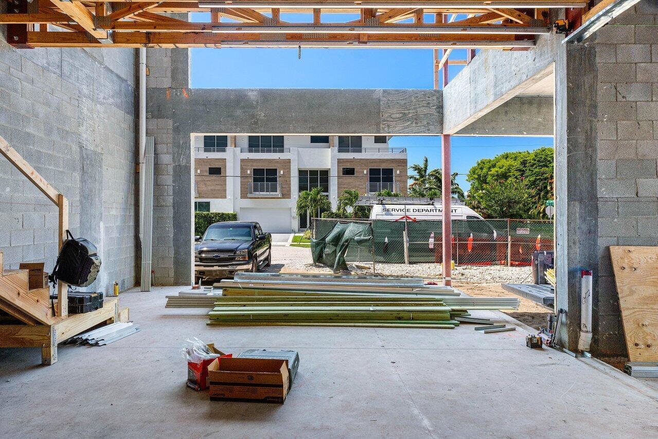 DELRAY TOWN OF - Residential