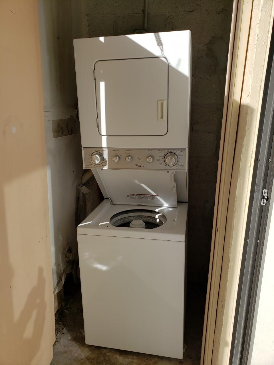 KENSINGTON WALK CONDO - Residential Lease