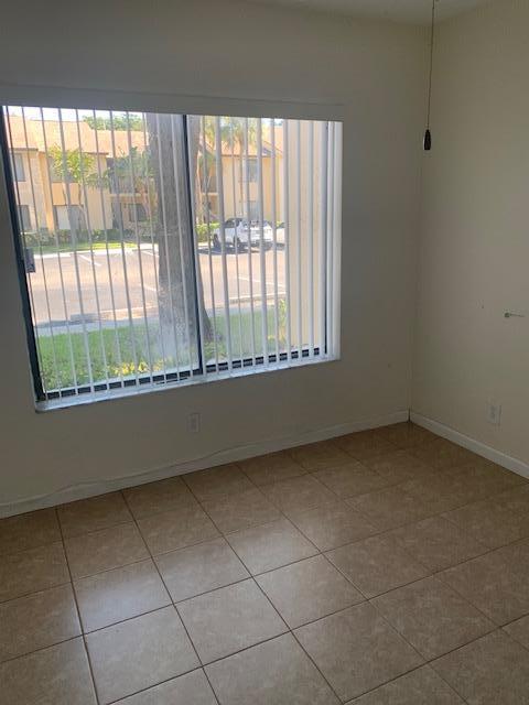 KENSINGTON WALK CONDO - Residential Lease