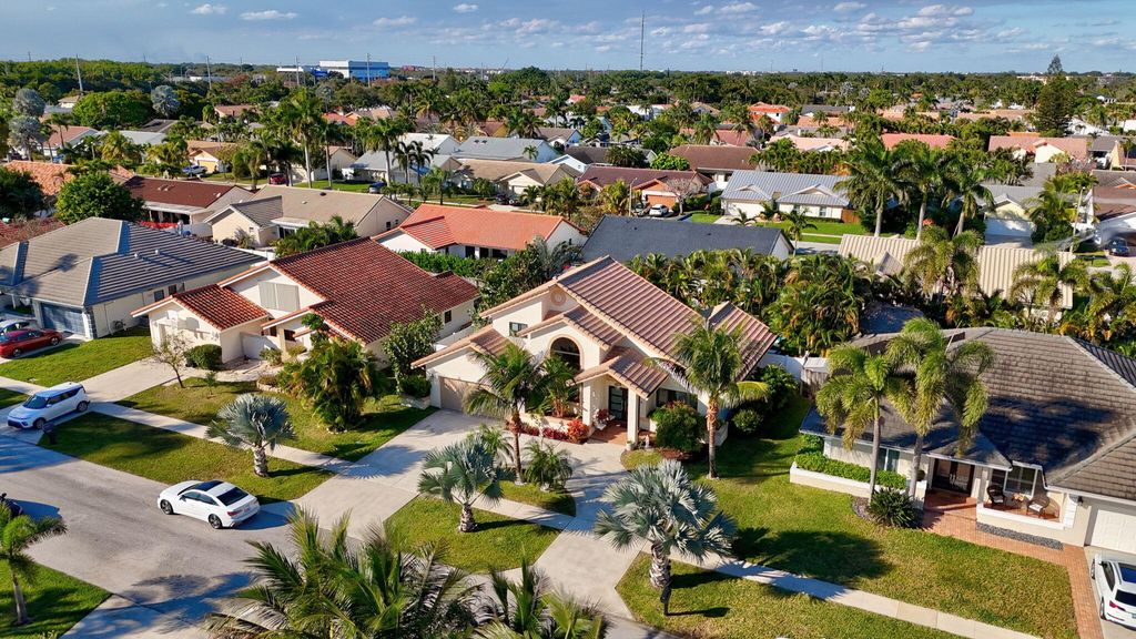 Photo of 349 Seneca Lane, Boca Raton, FL 33487 (MLS # R11159486)