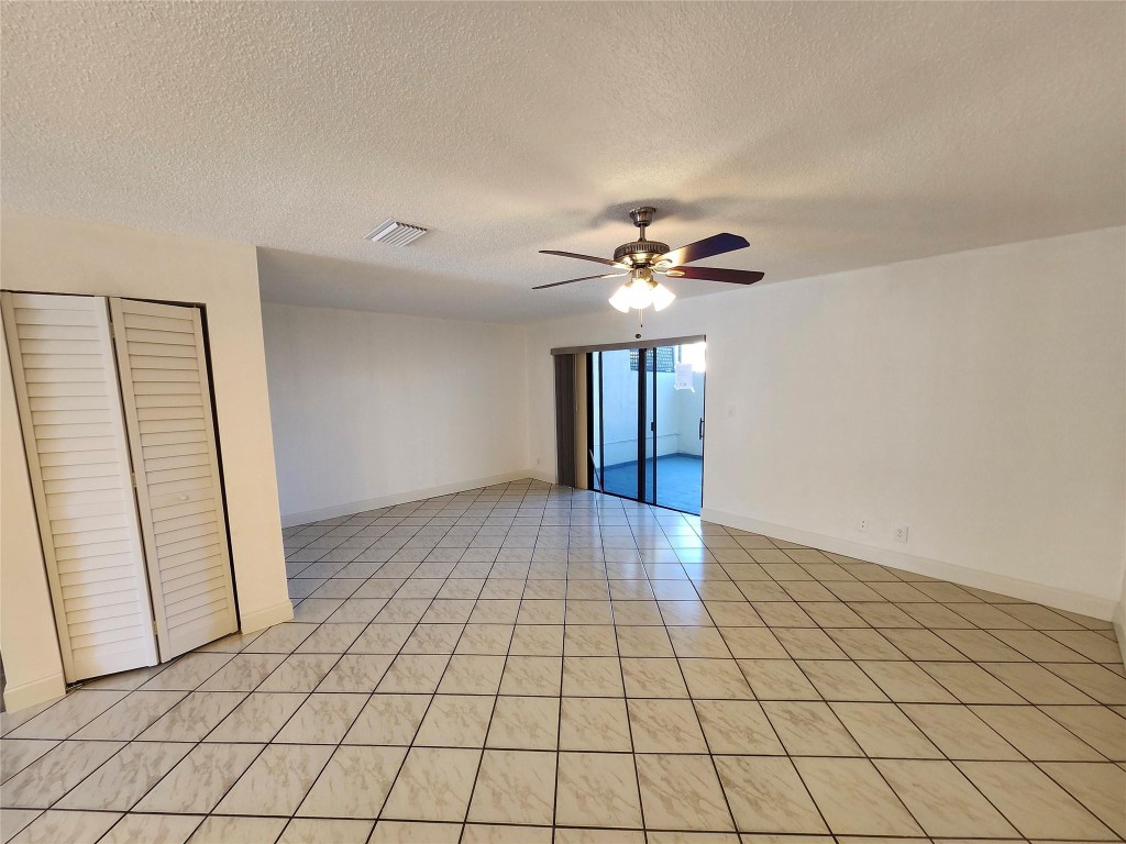 WESTVIEW CONDO 4 - Residential Lease