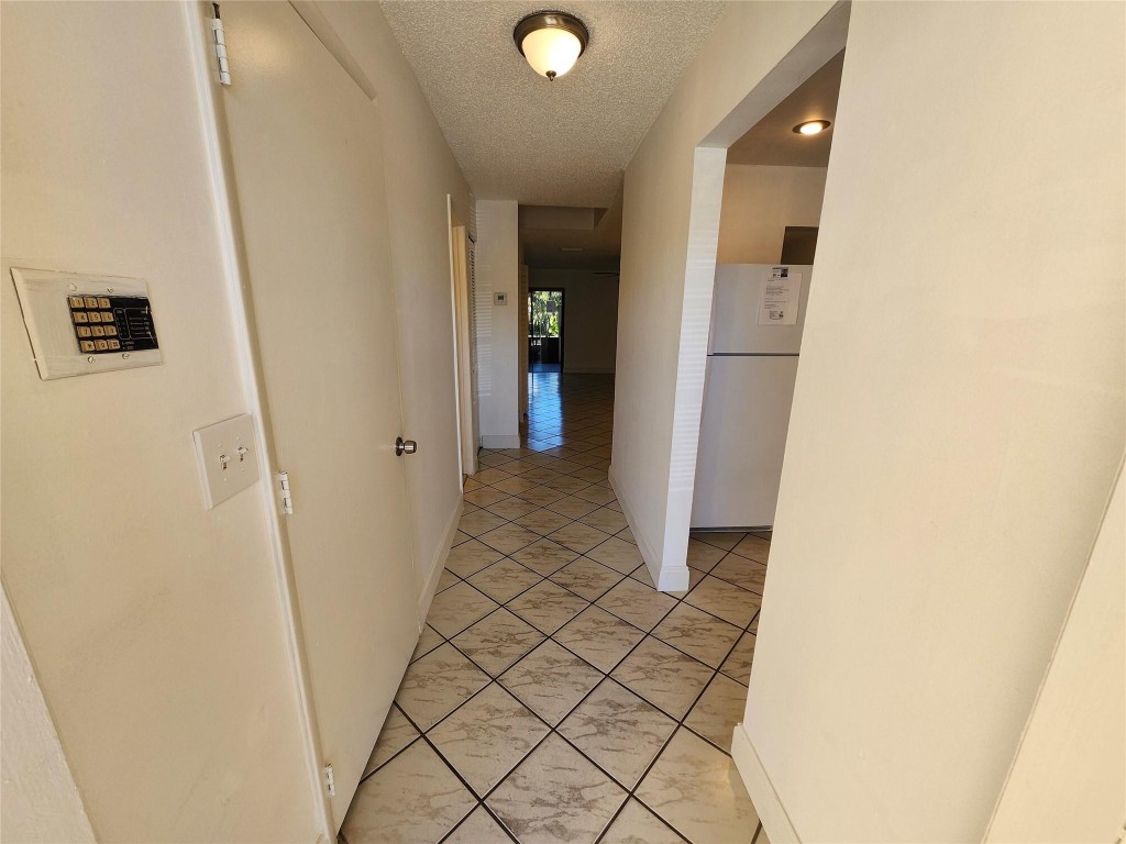 WESTVIEW CONDO 4 - Residential Lease