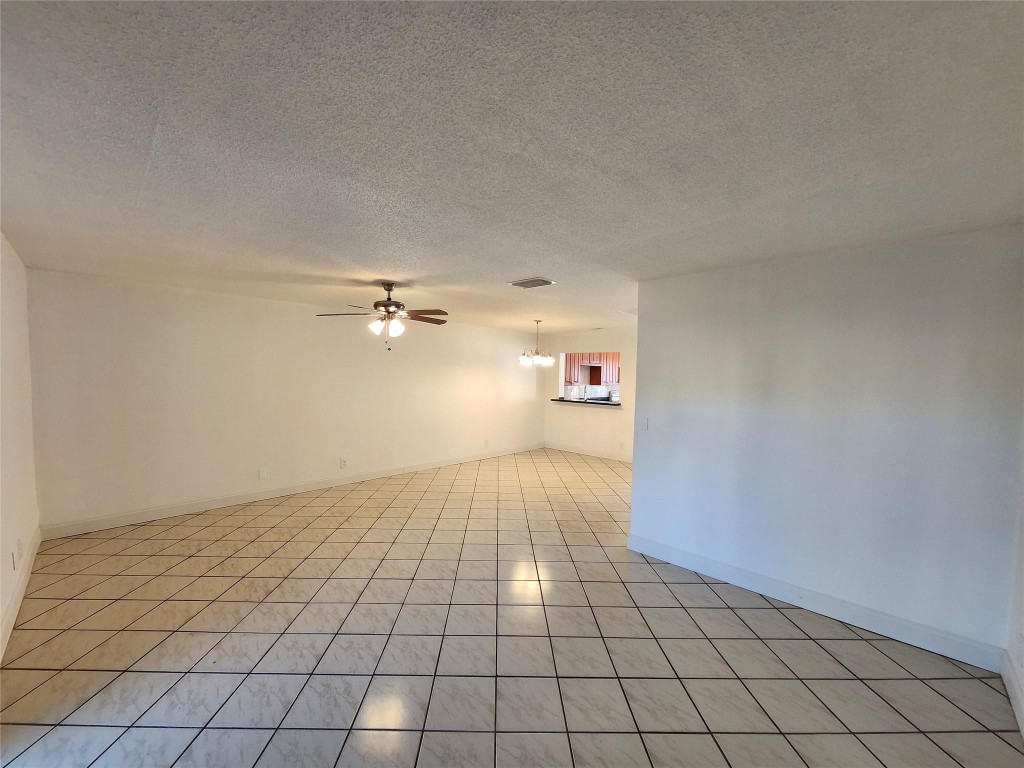 WESTVIEW CONDO 4 - Residential Lease