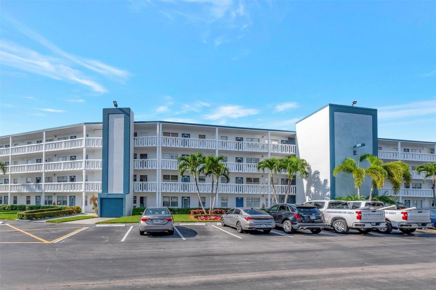 Century Village Exclusive 55+ Community Boca Raton - Completely Renovated Top Floor unit with Open floor plan. 2 Bedroom, 1.5 Bath that Shows like a model! Enjoy a cup of coffee on your back enclosed patio while taking in an Amazing Waterfront Lake View! Updated Bathrooms, Tile Flooring throughout. Custom new Kitchen Cabinetry with Granite tops and island, Stainless Steel Appliances, Plantation Shutters, deluxe closet organizers, upgraded Exterior Back Sliding Doors, recessed lighting, ceiling fans, updated electrical panel, A/C 2018, Water Heater 2018. This unit has no popcorn ceilings. A Fabulous turn-key condo!  Plus, Amenities Galore (large clubhouse, indoor/outdoor pools, theater, tennis, pickleball, billiards, fitness, bus service) and much more within this active 55+ community!