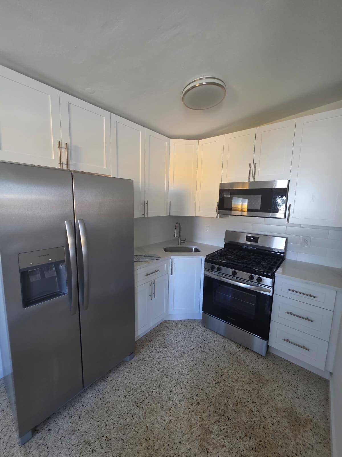 1815 Hillcrest Avenue