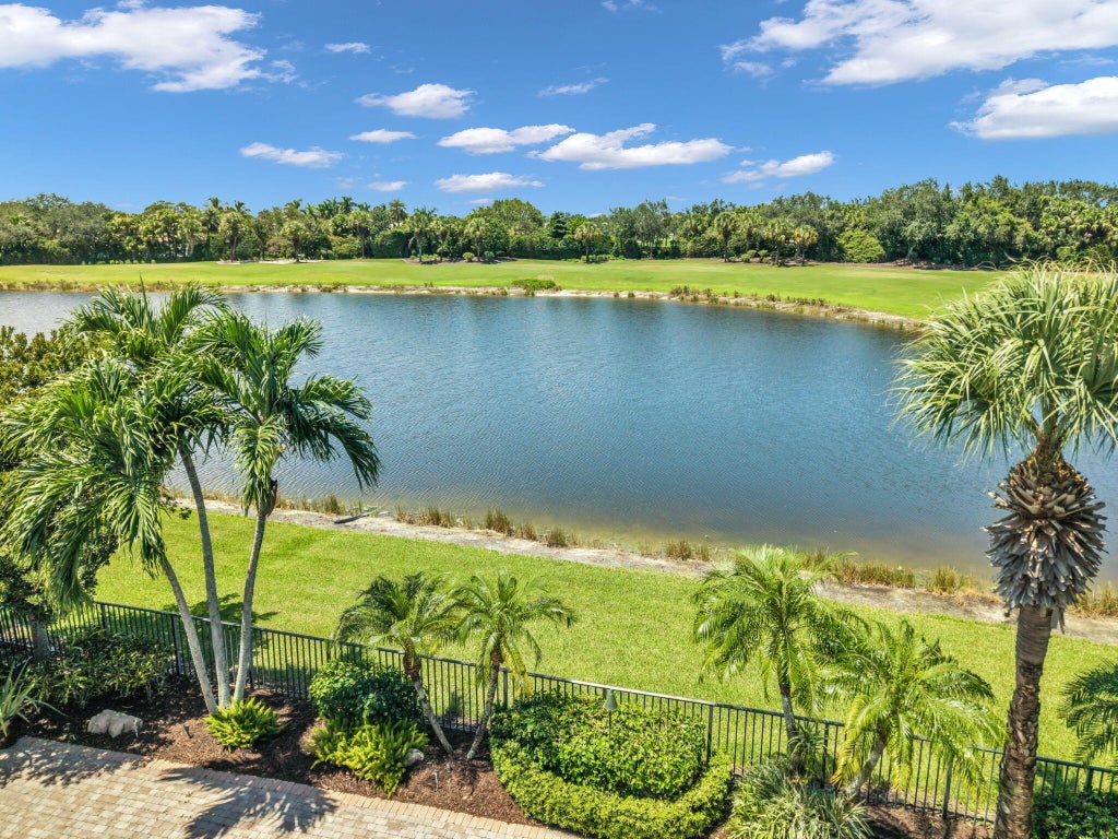 Photo of 131 Porto Vecchio Way, Palm Beach Gardens, FL 33418 (MLS # B26063220)