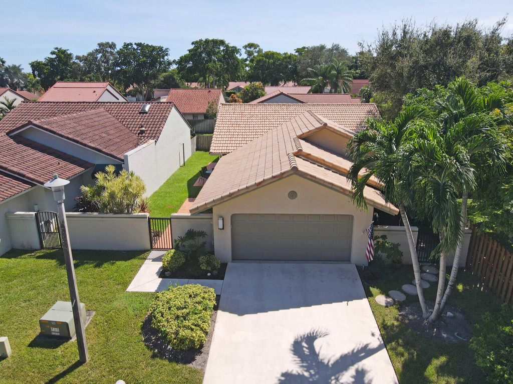 Photo of 1740 NW 21st Court, Delray Beach, FL 33445 (MLS # R11015340)