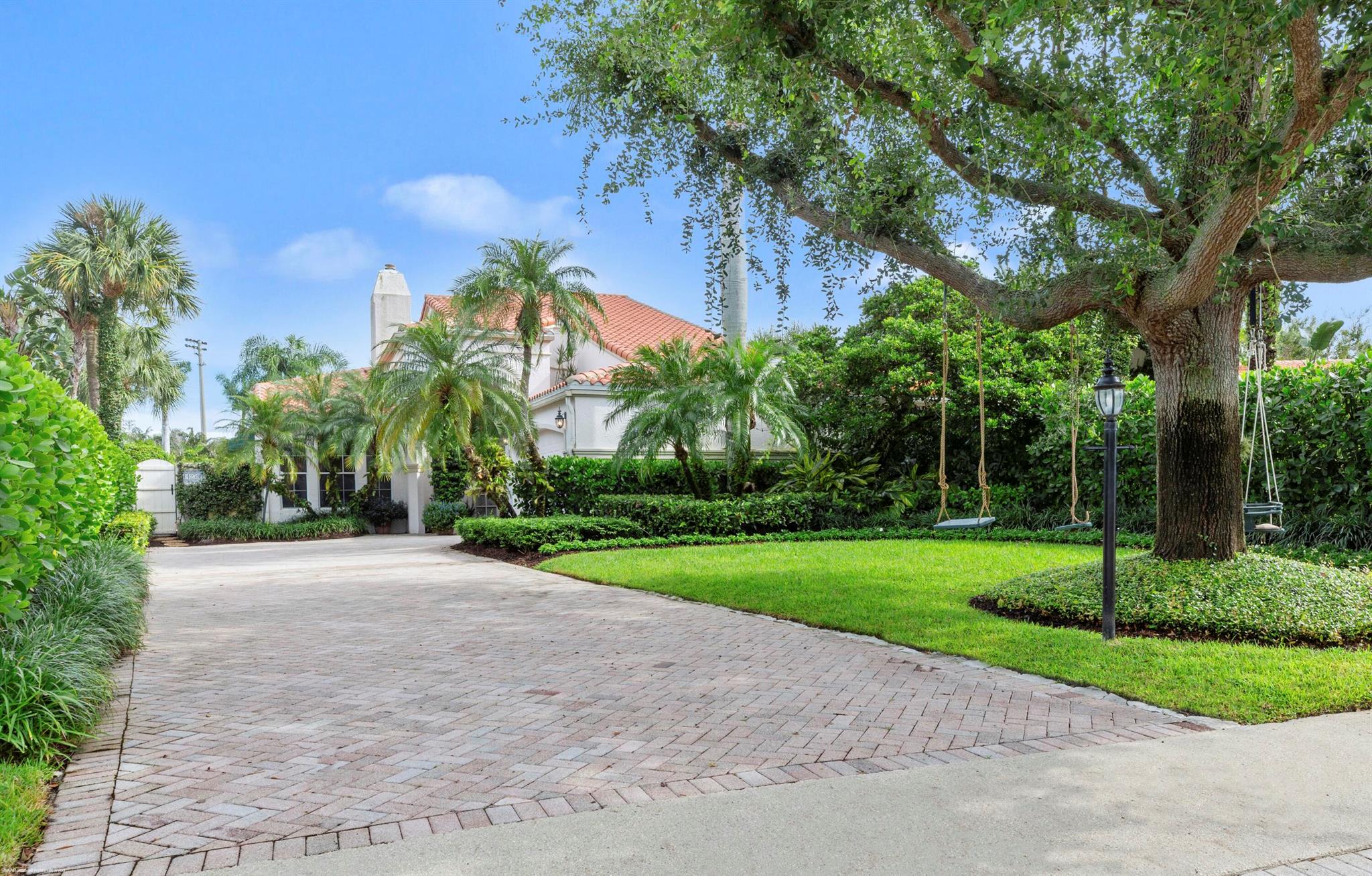 EQUESTRIAN CLUB ESTATES 3 - Residential Lease