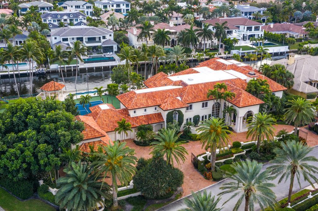 ROYAL PALM YACHT & COUNTRY CLUB - Residential