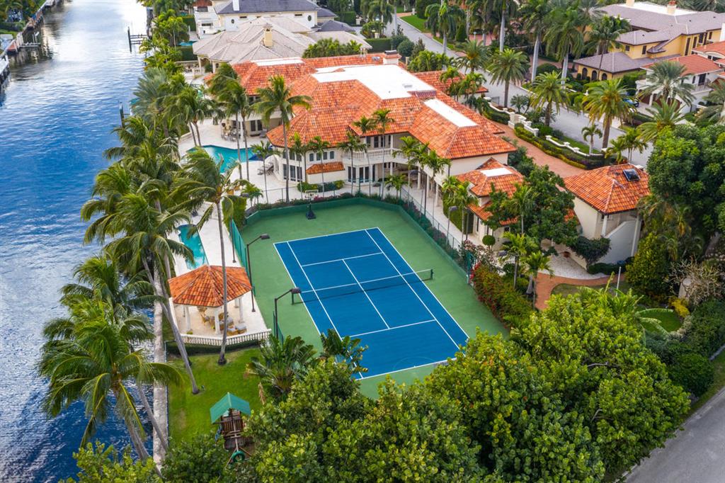 ROYAL PALM YACHT & COUNTRY CLUB - Residential